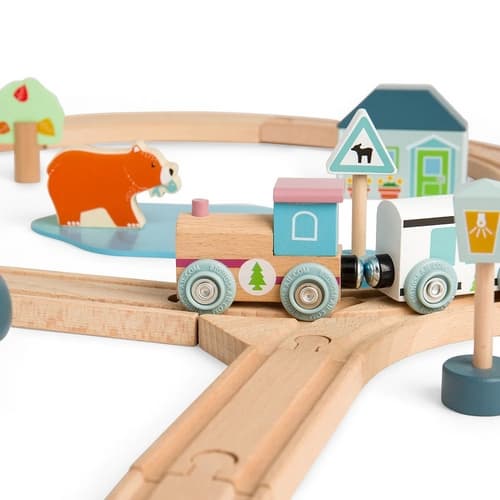 Drewniany tor kolejowy Bigjigs Toys przy lesie