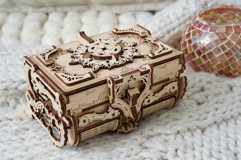 Ugears 3D Puzzle meccanico in legno Scatola di gioielli antichi