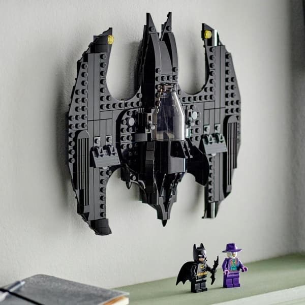 LEGO® DC (76264) Batwing: Batman contra el Joker