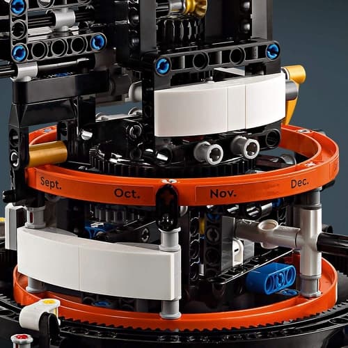 Lego Technic 77049 Planeta Země a Měsíc na oběžné dráze
