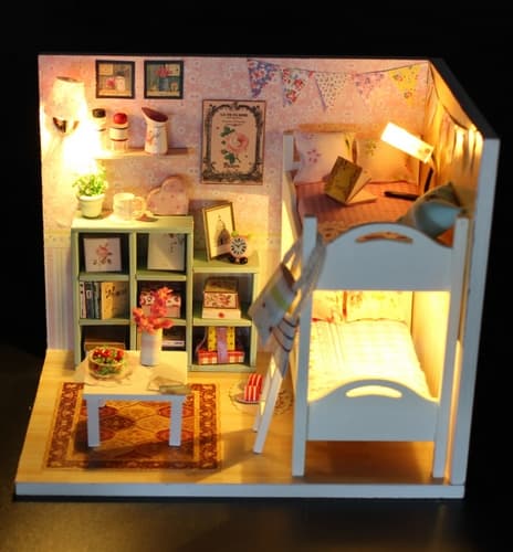Gyermek miniatűr ház Cheryl szobája
