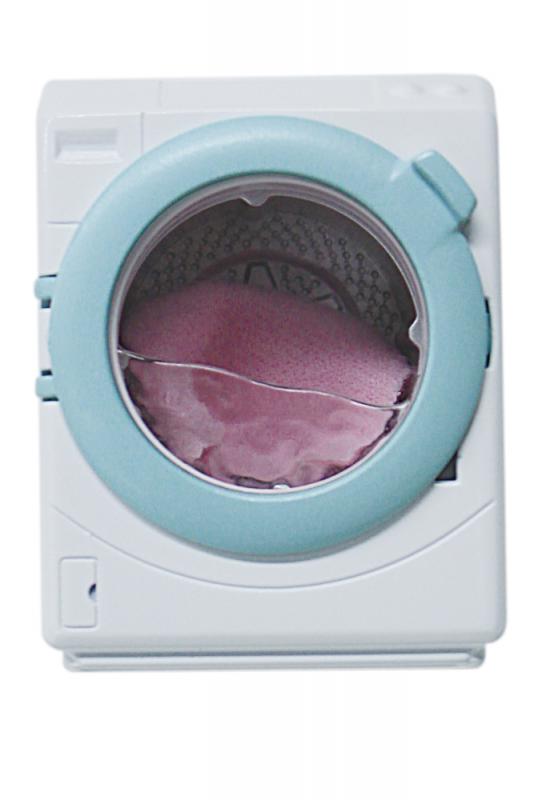 Sylvanian Families - Mobilier - Mașină de spălat automată și aspirator