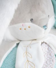 Doudou Lapin turquoise avec espace de rangement pour pyjama 38 cm