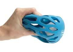 Karlie Gumová mřížkovaná koule s LED světlem uvnitř 11,5cm modrá