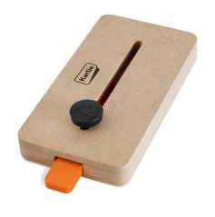 Karlie Interaktivní dřevěná hračka ABEL 22x12cm