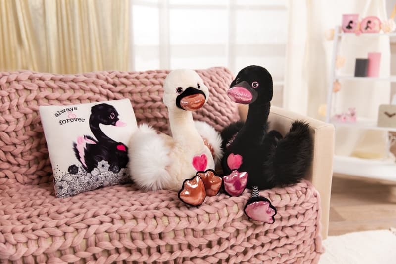 NICI Pillow Love Black Swan