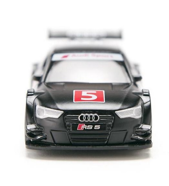 SIKU Blister 1580 de l'Audi RS 5 Racing