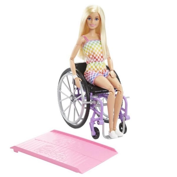Barbie modelka na invalidním vozíku v kostkovaném overalu