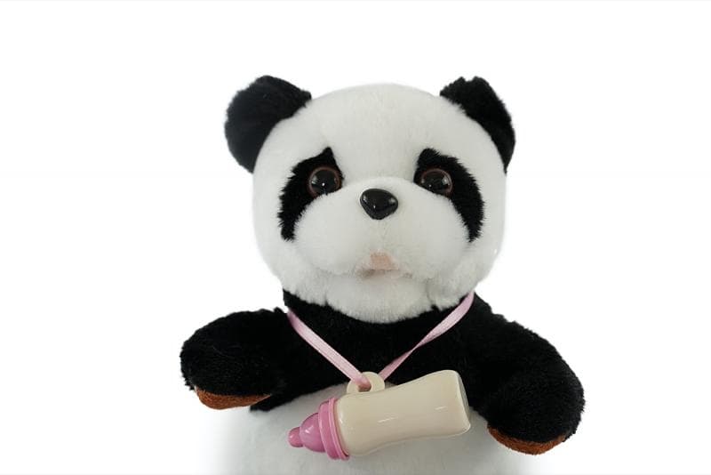 Interaktivní panda s lahvičkou