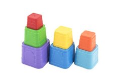 Kubus piramidka puzzle plastikowe kwadratowe kolorowe 7szt 12m+.