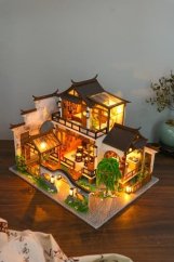2Kids Toys Miniatűr ház Poetikus villa