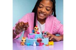 Ferma cu 5 figurine Littlest Pet Shop