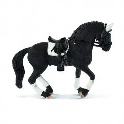 Schleich 42457 Turnajový žrebec frízskeho koňa