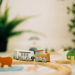 Bigjigs Toys Pistă de tren din lemn de la pădure