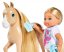 Muñeca Evi con un caballo