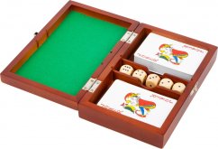 Malé hracie kocky a karty v drevenej škatuľke