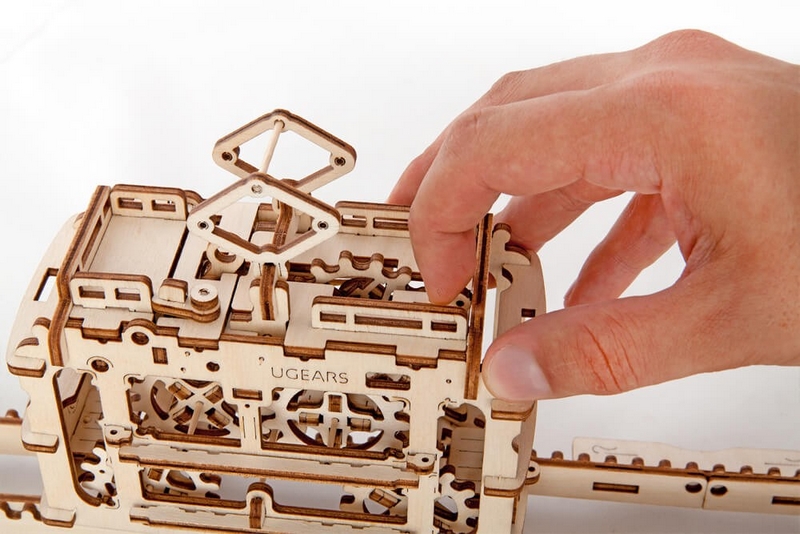 Ugears 3D Puzzle meccanico in legno Funivia con binario