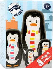 Famille de pingouins Matryoshka à petit pied
