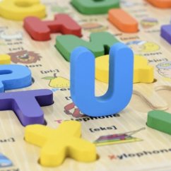 Alfabetul - puzzle din lemn
