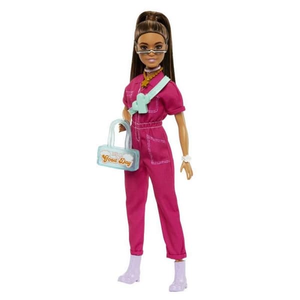 Barbie® Deluxe FASHION DOLL - v kostýme kabáta
