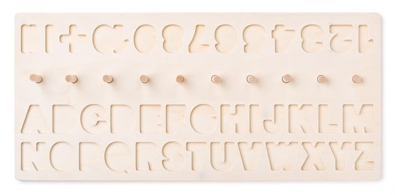 Woody Tableau didactique avec comptage, lettres et chiffres