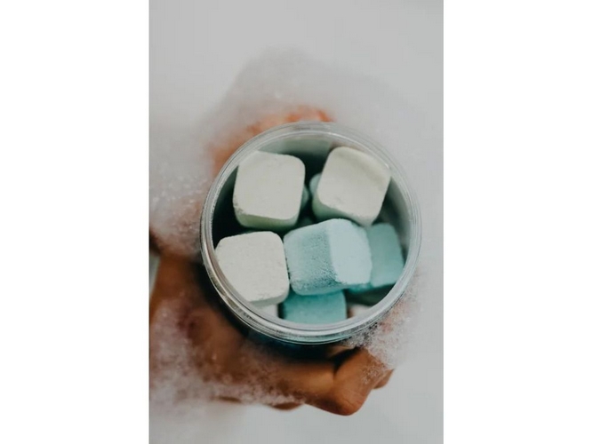 Pure Harmony sól do kąpieli – musujące kostki Bublík z probiotykami, 180 g