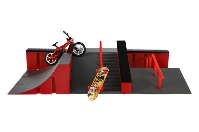 Skatepark - rampy, prstové koleso, prstový skateboard plast v krabici