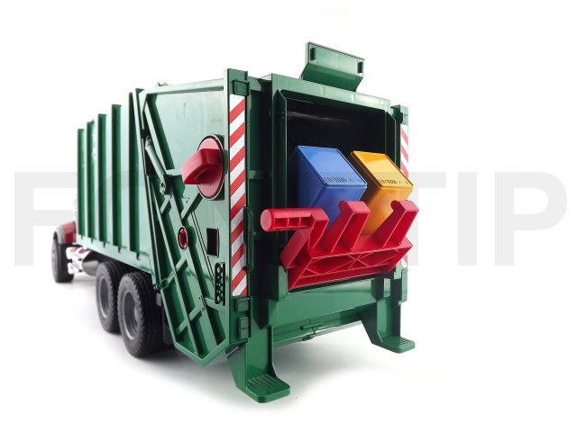 Bruder 2812 Nákladní auto MACK Granit popelář