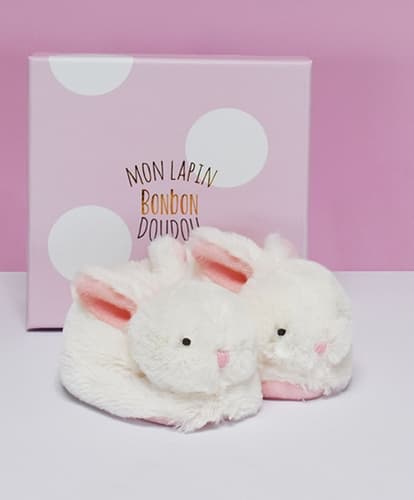 Doudou Set cadou - Set de pantofi cu zornăitoare iepure roz 0-6 luni