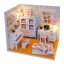 Két gyermek miniatűr ház Hemioli szobája