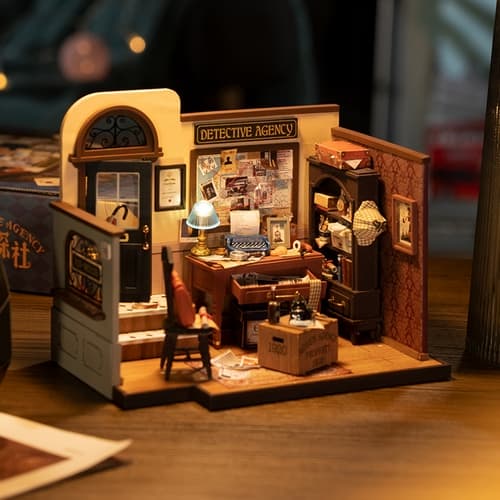 Casa en miniatura RoboTime Despacho de un detective privado