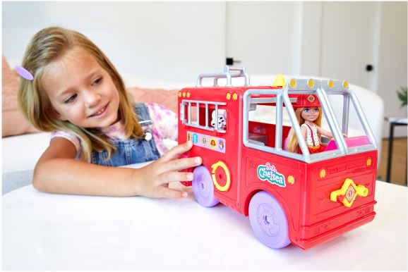 Barbie Chelsea hasičské auto