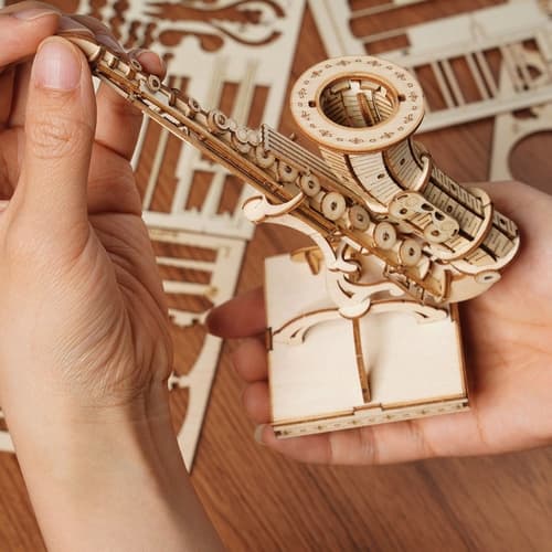 RoboTime drevené 3D puzzle Saxofón
