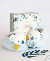 Zestaw upominkowy Doudou - Yoca Koala First Booties Set z grzechotkami 0-6 miesięcy