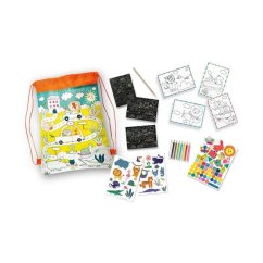 Grand jeu de voyage dans un sac à dos
