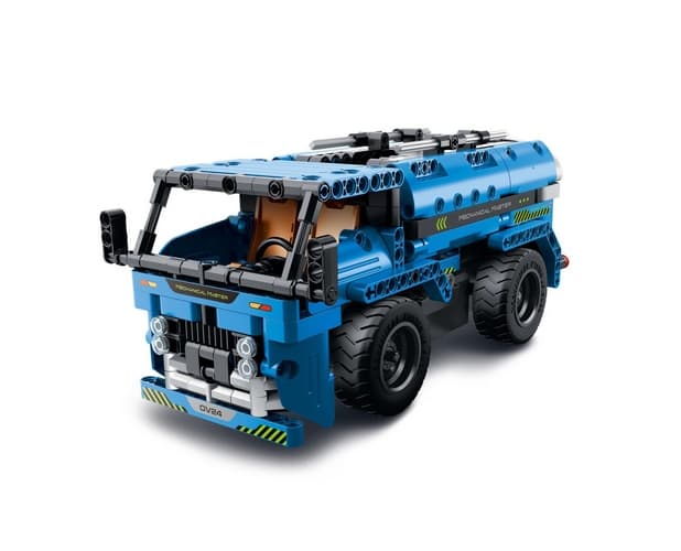 iM.MASTER 2w1plast 2.4GHz RC truck 401 części na baterie w pudełku
