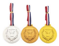 Médailles avec cordon 3pcs plastique