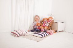 Bigjigs Toys Czerwony płaszcz z czapką dla lalki 38 cm