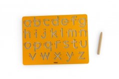 Fa asztal - betűk