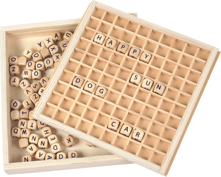 Drevená hra Scrabble s malou nohou