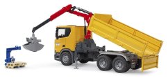 Bruder 3551 Scania Super 560R építőipari teherautó daruval és 2 raklapokkal