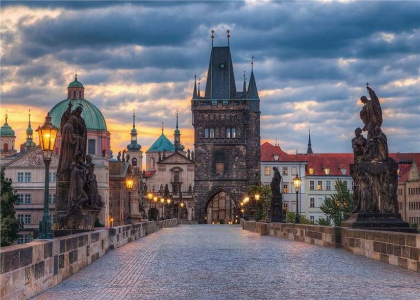 Prague : Une promenade sur le Pont Charles 1000 pièces