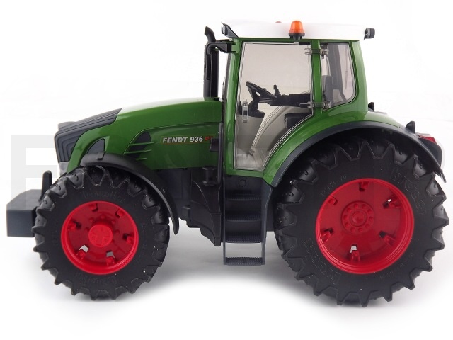 Bruder 3040 FENDT 936 Vario traktor
