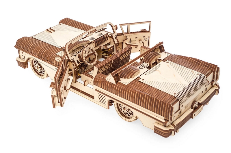 Rompecabezas mecánico de madera Ugears VM-05 Car (50's convertible)