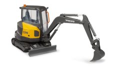 Bruder 2465 Volvo ECR40 kotrógép