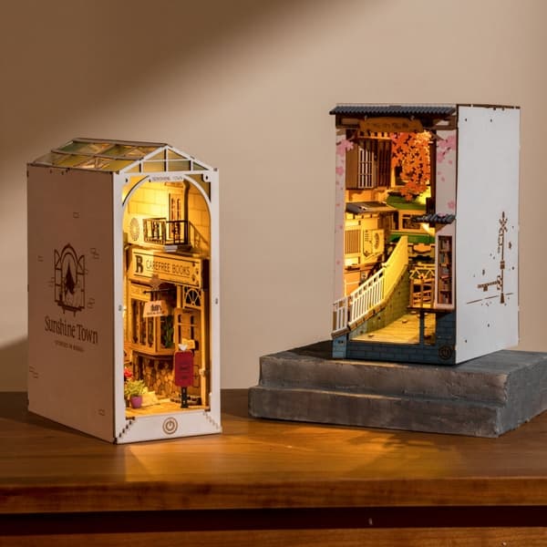 Casa en miniatura RoboTime Bookstop Sunny Town