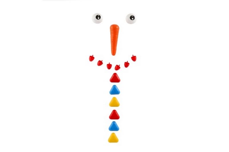 Juego de construcción muñeco de nieve cubo de plástico, recogepelotas, pala, zanahoria, botones en red