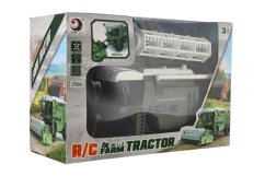 Combină RC din plastic 22cm 27MHz cu baterie cu lumină în cutie 30x21x12cm
