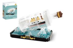 Mini KOCO Titanic în sticlă plastic 918pcs în cutie 14x18x8cm