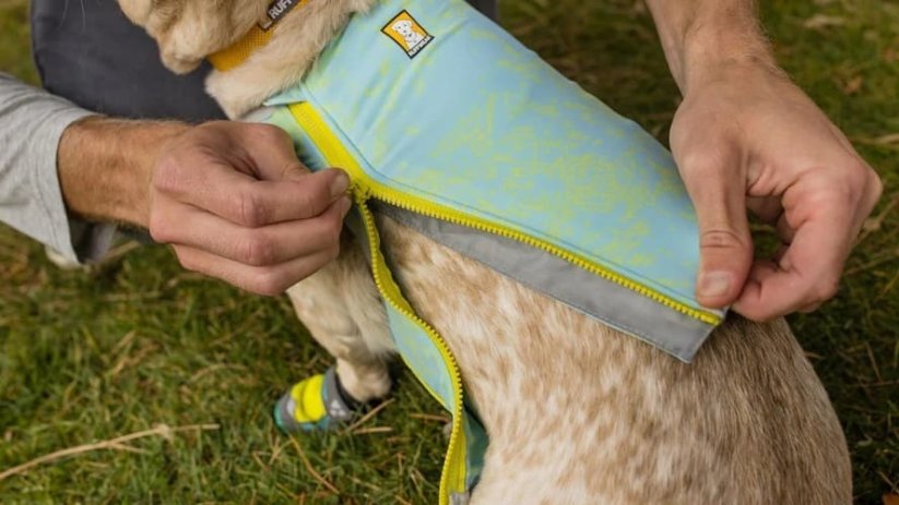RUFFWEAR Swamp Cooler Zip™ Chladící vesta pro psy Blue Mist M